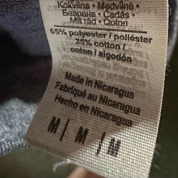 Mi Ami from Francesca’s. Flowy green blouse with airy sleeves. Women’s Medium - Picture 6 of 6